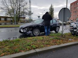Zderzenie pojazdów na ulicy Armii Krajowej w Opolu