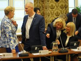 Trwa pierwsza sesja Rady Miasta ósmej kadencji. Łukasz Sowada nowym przewodniczącym