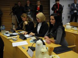 Zapadły ważne decyzje. Trwa pierwsza sesja Sejmiku Województwa Opolskiego