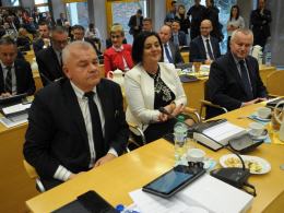 Zapadły ważne decyzje. Trwa pierwsza sesja Sejmiku Województwa Opolskiego