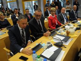 Zapadły ważne decyzje. Trwa pierwsza sesja Sejmiku Województwa Opolskiego