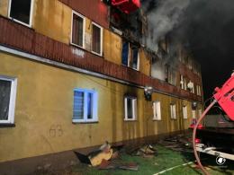W Zdzieszowicach spłonął budynek socjalny. Ewakuowano 19 osób