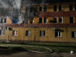 W Zdzieszowicach spłonął budynek socjalny. Ewakuowano 19 osób