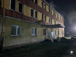 W Zdzieszowicach spłonął budynek socjalny. Ewakuowano 19 osób