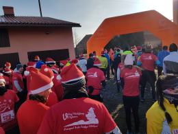 Na ulice Opolszczyzny wybiegają Mikołaje. Dlaczego lubimy bawić się sportem?