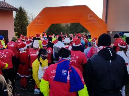 Na ulice Opolszczyzny wybiegają Mikołaje. Dlaczego lubimy bawić się sportem?