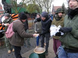 Ruszyła akcja "Food not bombs"