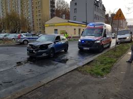 Zderzenie nieoznakowanego radiowozu w centrum Opola