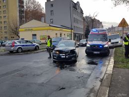 Zderzenie nieoznakowanego radiowozu w centrum Opola