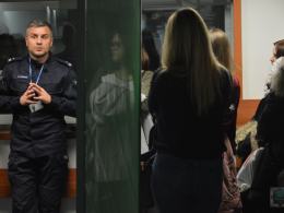 Policjanci zachęcają "Dołącz do Nas"
