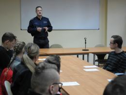 Policjanci zachęcają "Dołącz do Nas"