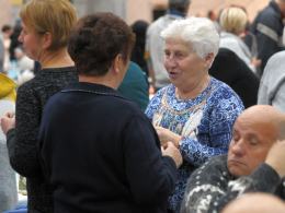 Nakrycia dla blisko 1200 gości przygotowano z okazji wigilii dla samotnych