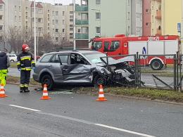 Zderzenie Mazdy z Kią na ulicy Sosnkowskiego