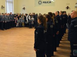 Nowi policjanci złożyli ślubowanie w komendzie wojewódzkiej w Opolu