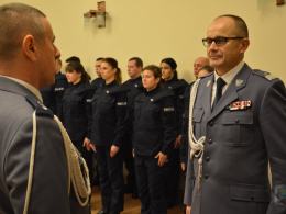 Nowi policjanci złożyli ślubowanie w komendzie wojewódzkiej w Opolu