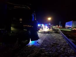 Zderzenie 2 tirów z osobówką na opolskim odcinku A4