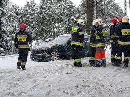 Złe warunki pogodowe, co chwila dochodzi do kolizji. Uważajmy na drogach!