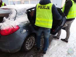 Włamali się do sklepu, zatrzymani dopiero po policyjnym pościgu