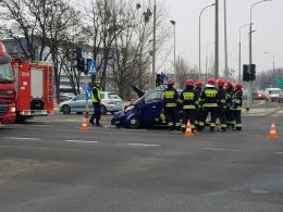 Zderzenie pojazdów na ulicy Oleskiej w Opolu