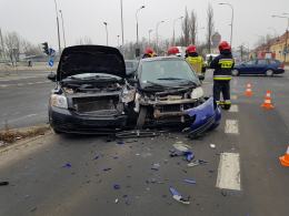 Zderzenie pojazdów na ulicy Oleskiej w Opolu