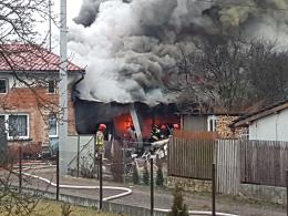 Pożar stolarni w Opolu, 5 zastępów straży walczyło z ogniem