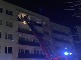 Pożar mieszkania na osiedlu Piastów w Zdzieszowicach, ranna lokatorka