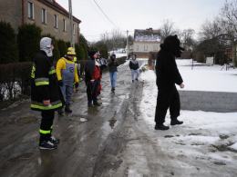 W Opolu-Winowie tradycyjnie wodzą niedźwiedzia