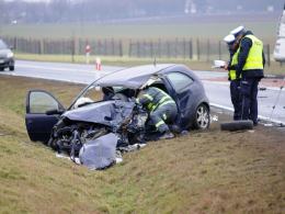 Tragiczne zdarzenie pod Brzegiem. Nie żyją dwie osoby