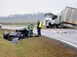 Tragiczne zdarzenie pod Brzegiem. Nie żyją dwie osoby