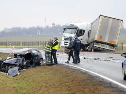 Tragiczne zdarzenie pod Brzegiem. Nie żyją dwie osoby