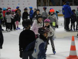 Zimowa akademia sportu na lodowisku toropol