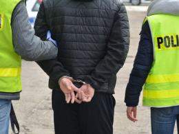 Fałszywi policjanci chcieli wyłudzić pieniądze od 77-latki