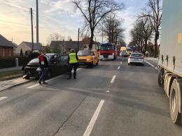 Zderzenie kilku aut na ulicy Strzeleckiej w Opolu