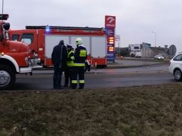Dwie osoby ranne po zderzeniu dwóch osobówek we Wrzoskach