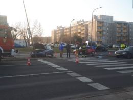 Audi staranowało znaki na ulicy Witosa