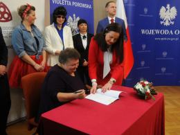 Wicewojewoda chce, by babski comber został wpisany na listę kulturowego dziedzictwa