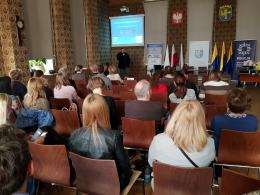 Problem narkotyków w szkołach nie zniknie? Trwa konferencja nt. przeciwdziałania narkomanii