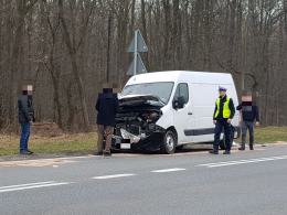 Zderzenie trzech pojazdów na DK 46