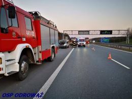 Zderzenie ciężarówki z busem na A4 w kierunku Katowic. 3 osoby ranne