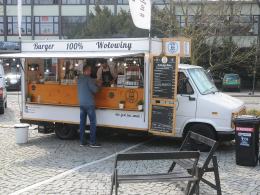 Na parkingu pod NCPP zjechały się food trucki. Do wygrania 5 voucherów !Wyniki