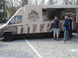 Na parkingu pod NCPP zjechały się food trucki. Do wygrania 5 voucherów !Wyniki