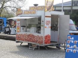 Na parkingu pod NCPP zjechały się food trucki. Do wygrania 5 voucherów !Wyniki