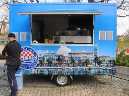 Na parkingu pod NCPP zjechały się food trucki. Do wygrania 5 voucherów !Wyniki
