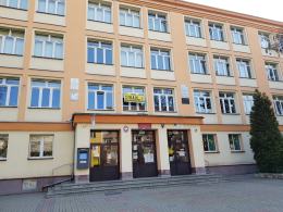 Blisko 70 procent zamkniętych placówek oświatowych. Rozpoczął się strajk nauczycieli