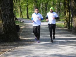 Biegacze również przygotowują się do świąt, podczas Parkrun