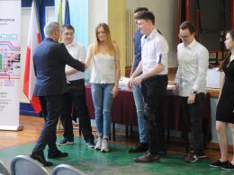 Koniec roku szkolnego zgodnie z planem. Matury się odbędą