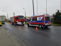 Ulica Światowida: Auto wypadło z drogi i uderzyło w ogrodzenie