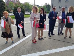Przed Urzędem Wojewódzkim uroczyście wzniesiono flagę Polski