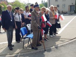 Przed Urzędem Wojewódzkim uroczyście wzniesiono flagę Polski