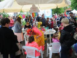 Na Placu Wolności trwa Ogólnopolski "Festiwal Uśmiechu. Kraina lalek, cyrku i zabawy"